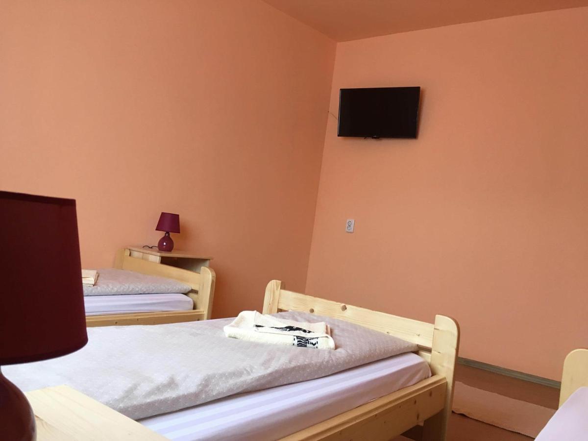 Bicsak Apartman Appartement Joseni Buitenkant foto
