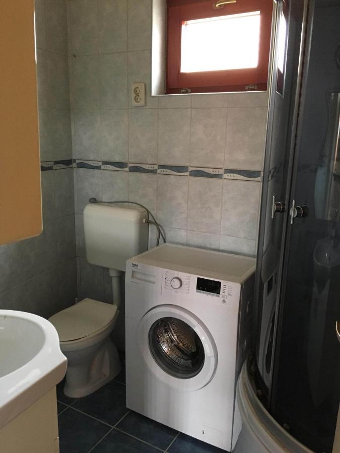 Bicsak Apartman Appartement Joseni Buitenkant foto