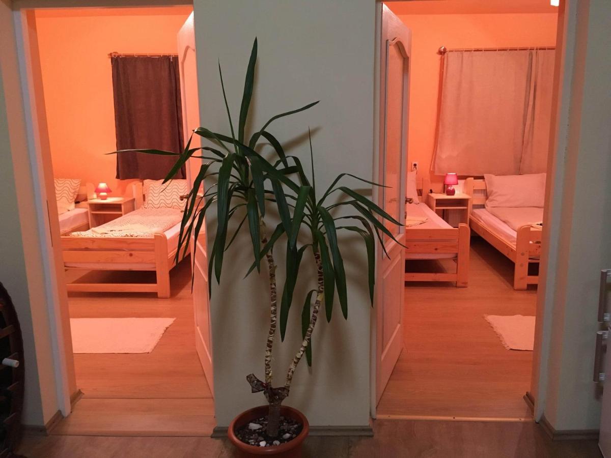 Bicsak Apartman Appartement Joseni Buitenkant foto